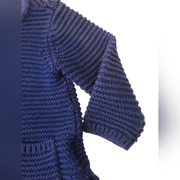 Old Navy Cardigan Chunky Navy Blue With Pockets‎ Infant Size 3-6 Months - Picture 3 of 12